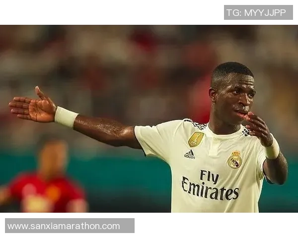 维尼修斯：从天才少年到足球巨星的华丽转身与未来展望